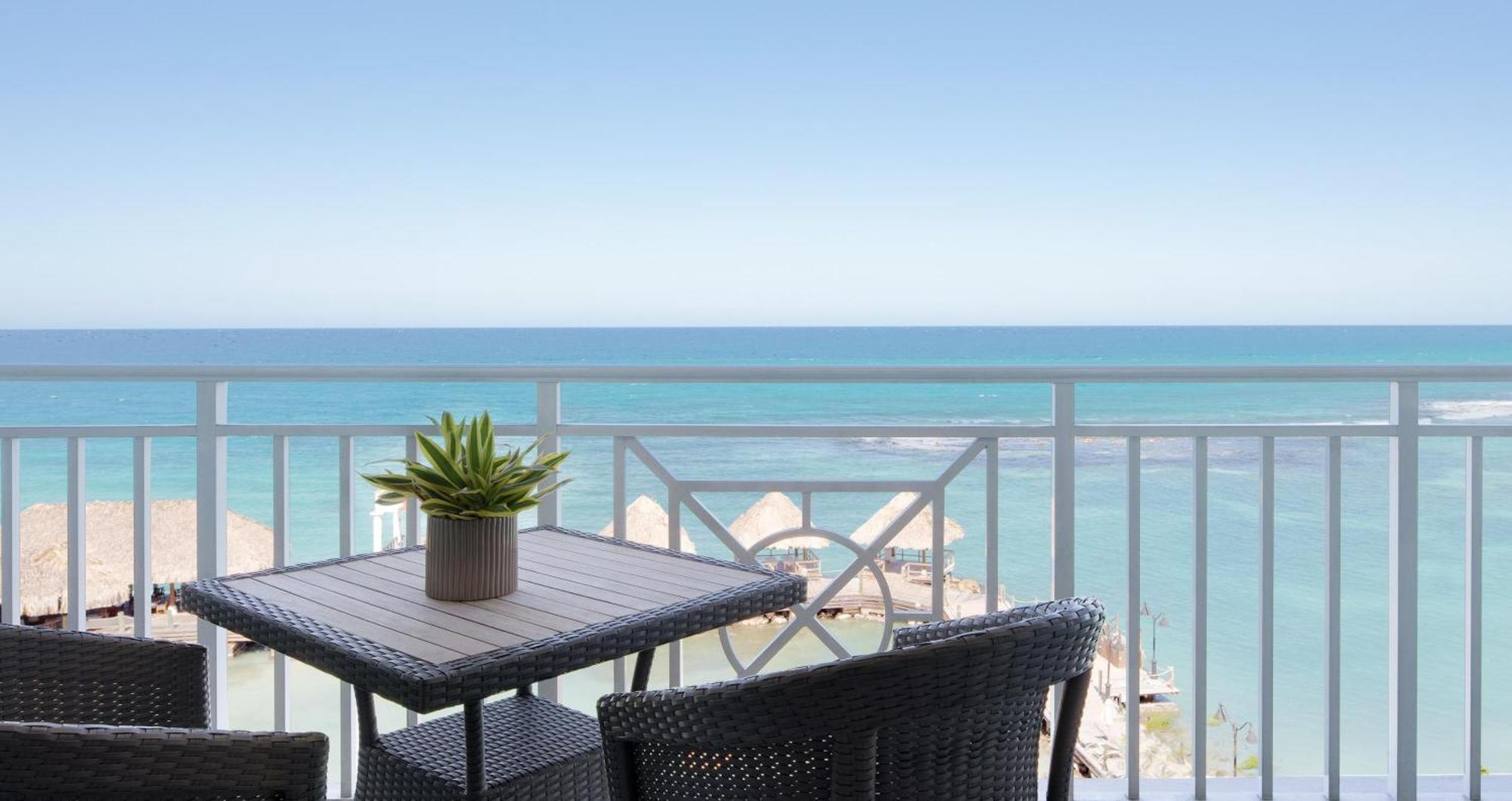 Sandals Ochi Beach All Inclusive Resort - Couples Only (Adults Only) Ocho Rios Exterior photo