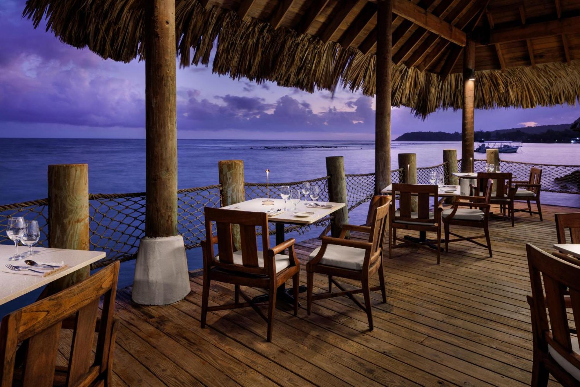 Sandals Ochi Beach All Inclusive Resort - Couples Only (Adults Only) Ocho Rios Exterior photo