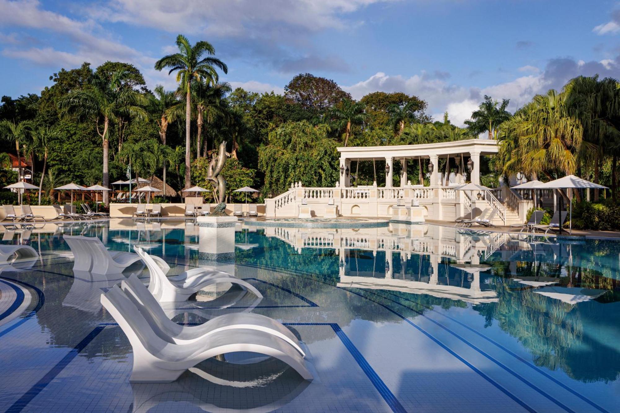 Sandals Ochi Beach All Inclusive Resort - Couples Only (Adults Only) Ocho Rios Exterior photo